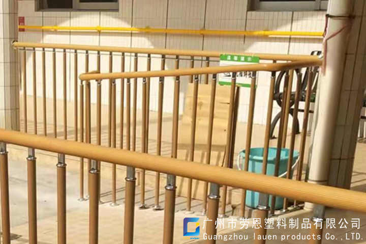 【佛山順德】無(wú)障礙坡道扶手，讓殘障老人們的出入更安全！