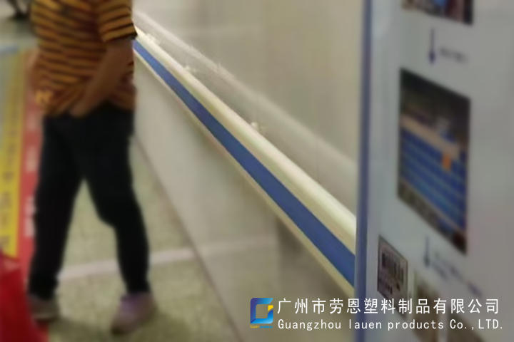 【福建福州】絕佳性價(jià)比，防撞扶手安裝效果一看就知道